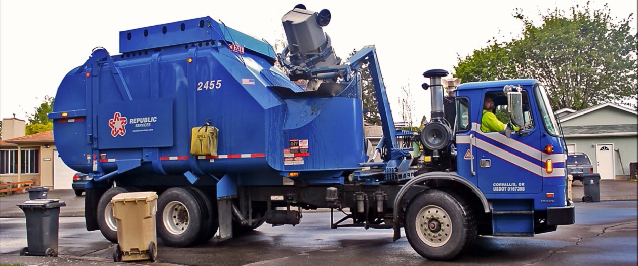 Runaway Garbage Truck Hits Panera Bread and Causes Gas Leak