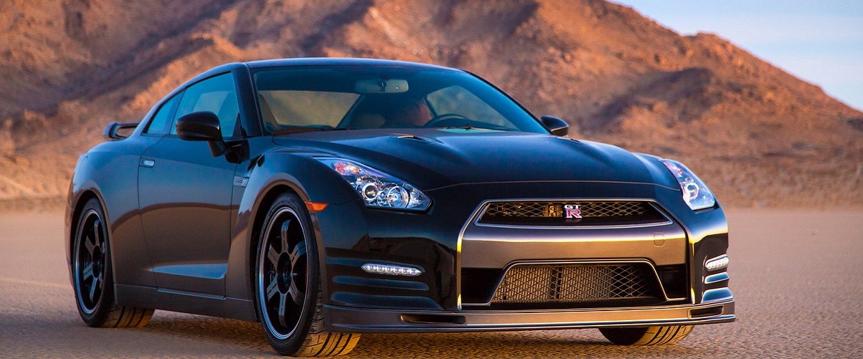 2017 Nissan GT-R Track Edition is the Best of Both Worlds