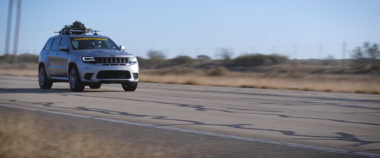 Hennessey Hits 181 MPH While Carrying a Christmas Tree